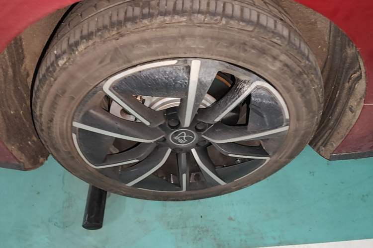 Used BYD Han 2020 EV Four-Wheel Drive High-Performance Flagship Model Right Rear Wheel Hub