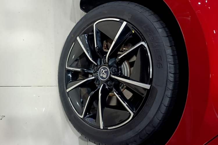 Used BYD Han 2020 EV Four-Wheel Drive High-Performance Flagship Model Right Rear Wheel Hub