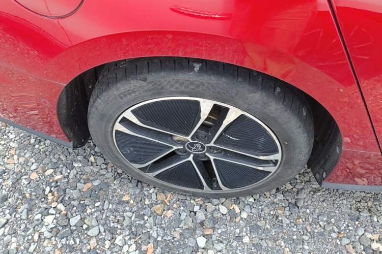 Used BYD Han 2020 EV Long-Range Deluxe Model Right Rear Wheel Hub