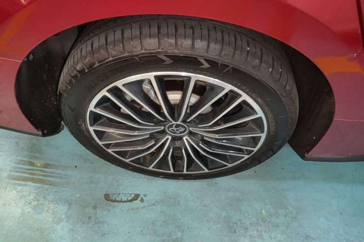Used BYD Han 2020 DM Four-Wheel Drive Performance Edition Luxury Model Right Rear Wheel Hub