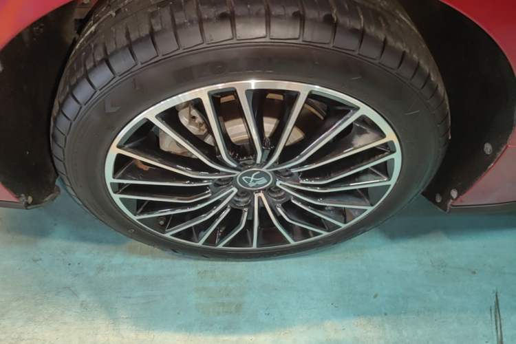 Used BYD Han 2020 DM Four-Wheel Drive Performance Edition Luxury Model Right Rear Wheel Hub