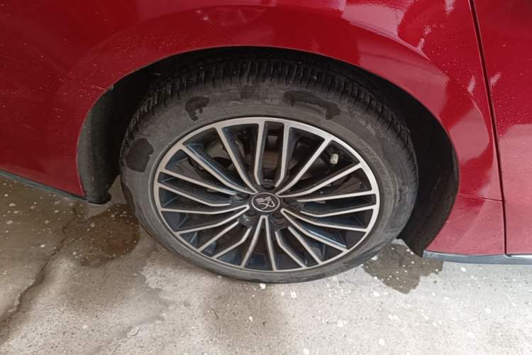 Used BYD Han 2020 DM Four-Wheel Drive Performance Edition Prestige Model Right Rear Wheel Hub