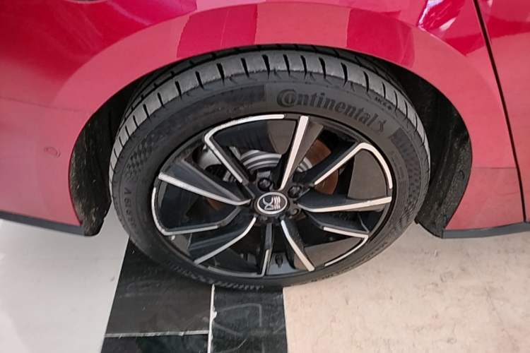 Used BYD Han 2020 EV Four-Wheel Drive High-Performance Flagship Model Right Rear Wheel Hub