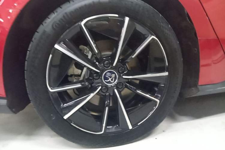 Used BYD Han 2020 EV Four-Wheel Drive High-Performance Flagship Model Right Rear Wheel Hub