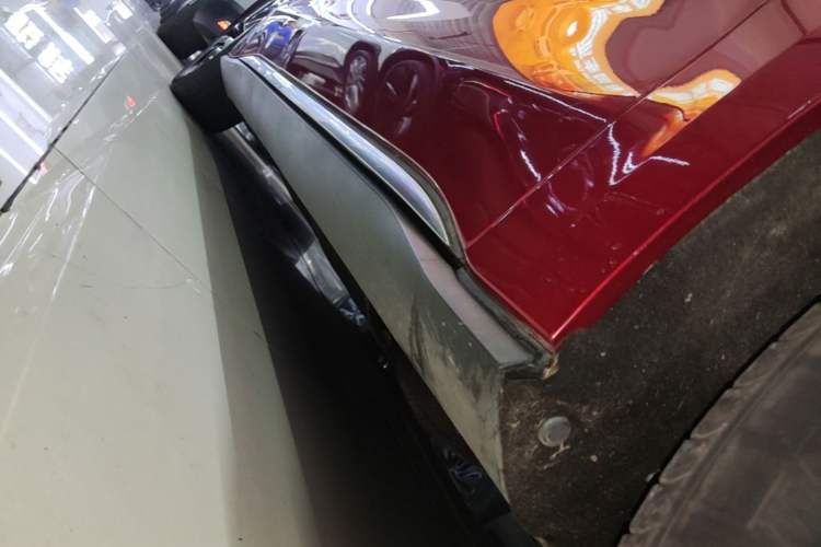 Used BYD Han 2020 EV Four-Wheel Drive High-Performance Flagship Model Right Side Sill