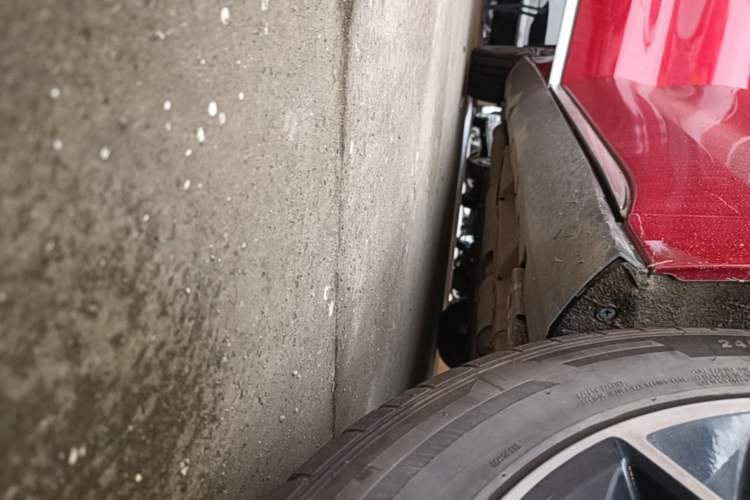 Used BYD Han 2020 DM Four-Wheel Drive Performance Edition Prestige Model Right Side Sill