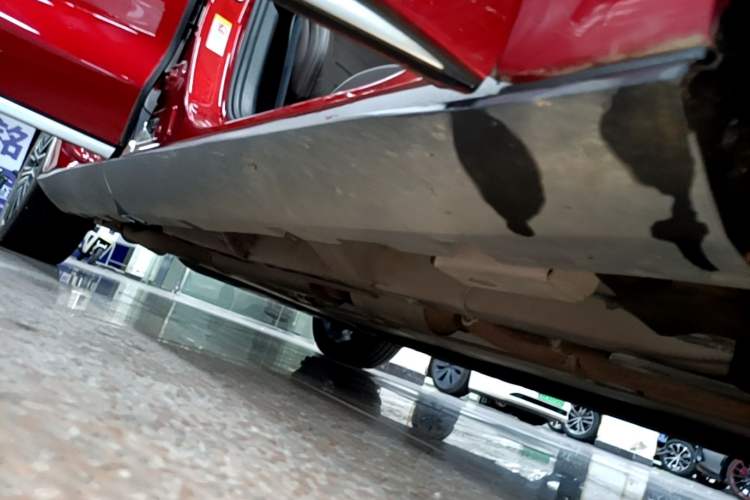 Used BYD Han 2020 DM Four-Wheel Drive Performance Edition Luxury Model Right Side Sill