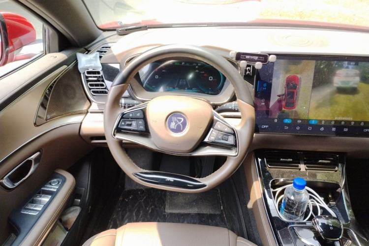 Used BYD Han 2020 DM Four-Wheel Drive Performance Edition Luxury Model Steering Wheel