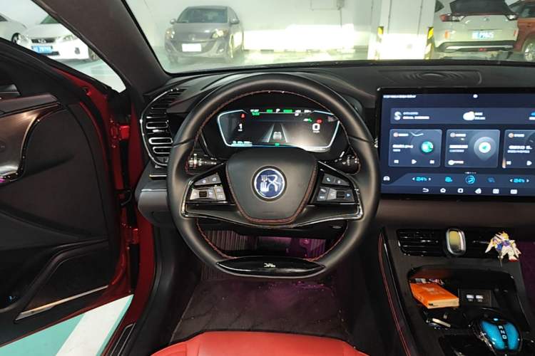 Used BYD Han 2020 EV Four-Wheel Drive High-Performance Flagship Model Steering Wheel