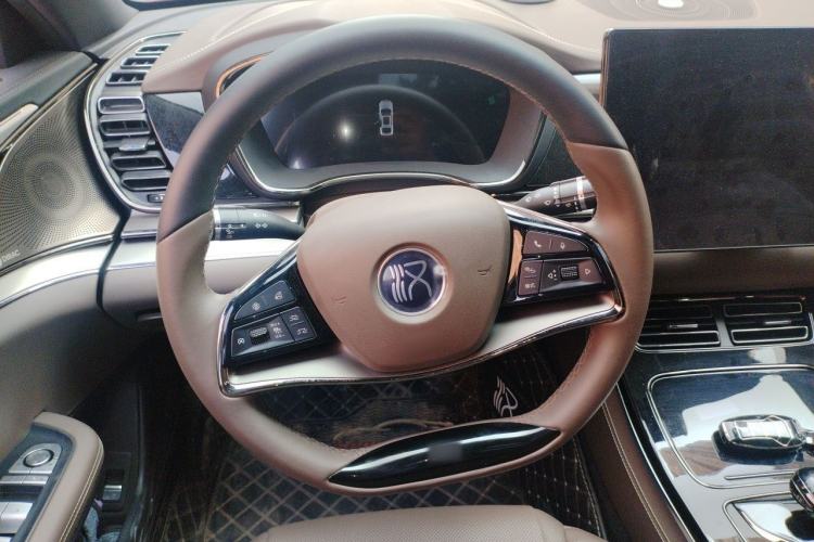 Used BYD Han 2020 DM Four-Wheel Drive Performance Edition Luxury Model Steering Wheel