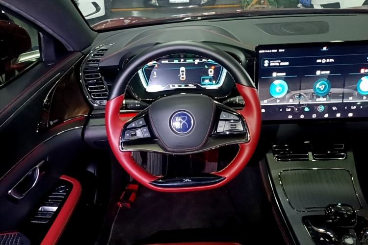 Used BYD Han 2020 EV Four-Wheel Drive High-Performance Flagship Model Steering Wheel