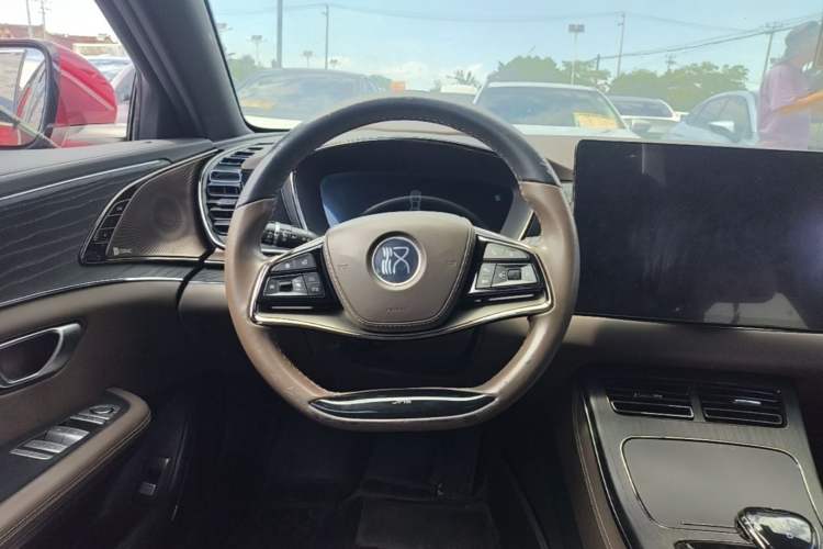 Used BYD Han 2020 EV Long-Range Deluxe Model Steering Wheel