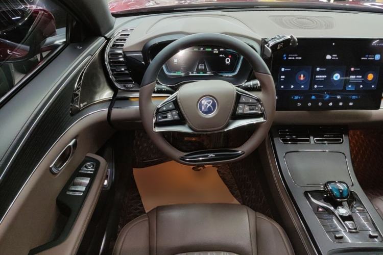 Used BYD Han 2020 EV Four-Wheel Drive High-Performance Flagship Model Steering Wheel