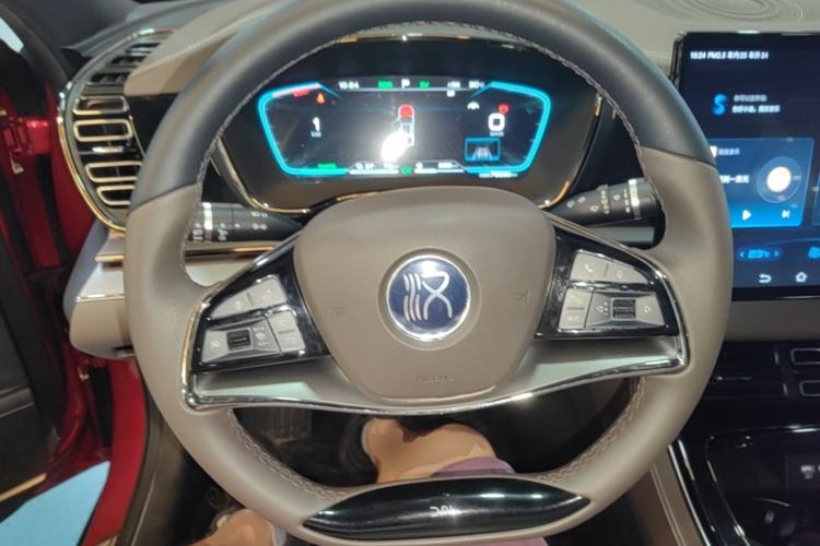 Used BYD Han 2020 DM Four-Wheel Drive Performance Edition Luxury Model Steering Wheel