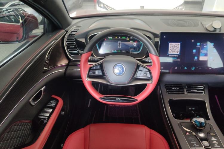 Used BYD Han 2020 EV Four-Wheel Drive High-Performance Flagship Model Steering Wheel