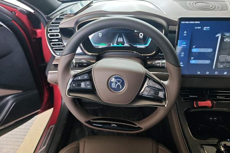 Used BYD Han 2020 EV Four-Wheel Drive High-Performance Flagship Model Steering Wheel