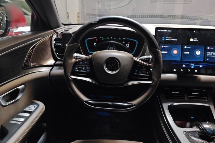 Used BYD Han 2020 DM Four-Wheel Drive Performance Edition Prestige Model Steering Wheel