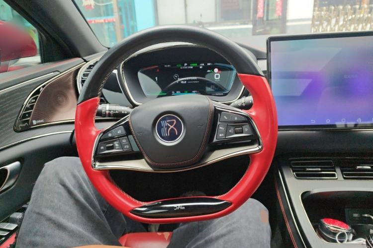 Used BYD Han 2020 EV Four-Wheel Drive High-Performance Flagship Model Steering Wheel