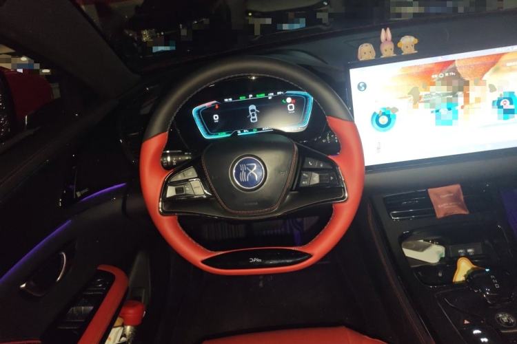 Used BYD Han 2020 EV Four-Wheel Drive High-Performance Flagship Model Steering Wheel