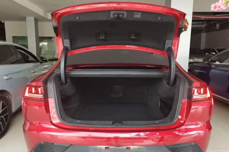 Used BYD Han 2020 EV Long-Range Luxury Model Trunk