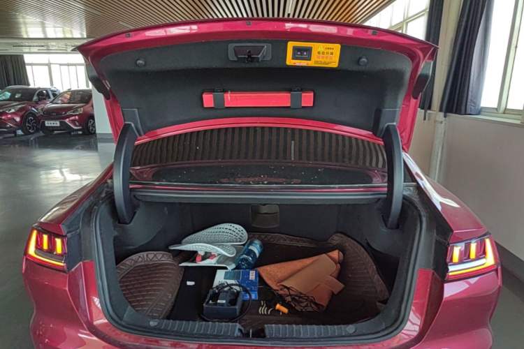 Used BYD Han 2020 EV Long-Range Luxury Model Trunk