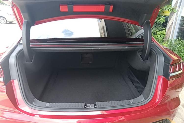 Used BYD Han 2020 EV Long-Range Luxury Model Trunk