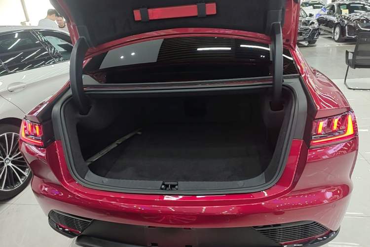Used BYD Han 2020 EV Four-Wheel Drive High-Performance Flagship Model Trunk