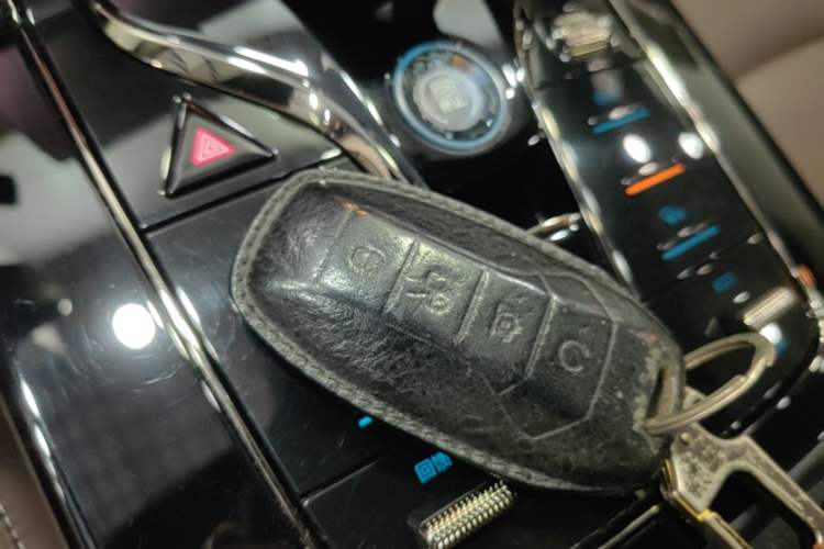 Used BYD Han 2020 EV Long-Range Luxury Model Vehicle Key