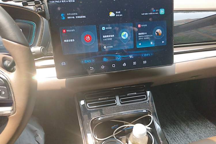 Used BYD Han 2020 EV Long-Range Luxury Model Audio And AC Panel
