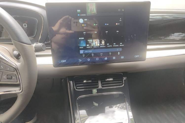 Used BYD Han 2020 EV Long-Range Luxury Model Audio And AC Panel