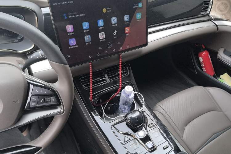 Used BYD Han 2020 EV Long-Range Luxury Model Audio And AC Panel