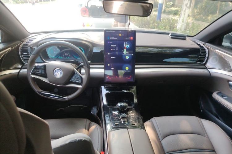 Used BYD Han 2020 DM Four-Wheel Drive Performance Edition Luxury Model Center Console
