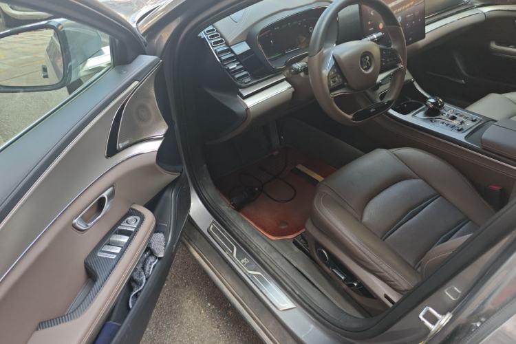 Used BYD Han 2020 EV Long-Range Luxury Model Driver Seat