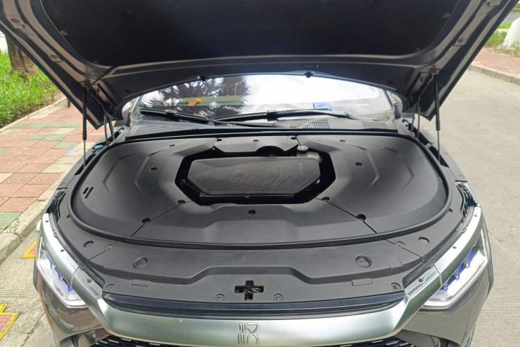 Used BYD Han 2020 DM Four-Wheel Drive Performance Edition Luxury Model Engine Bay