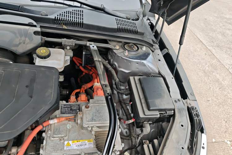 Used BYD Han 2020 DM Four-Wheel Drive Performance Edition Prestige Model Engine Bay Left