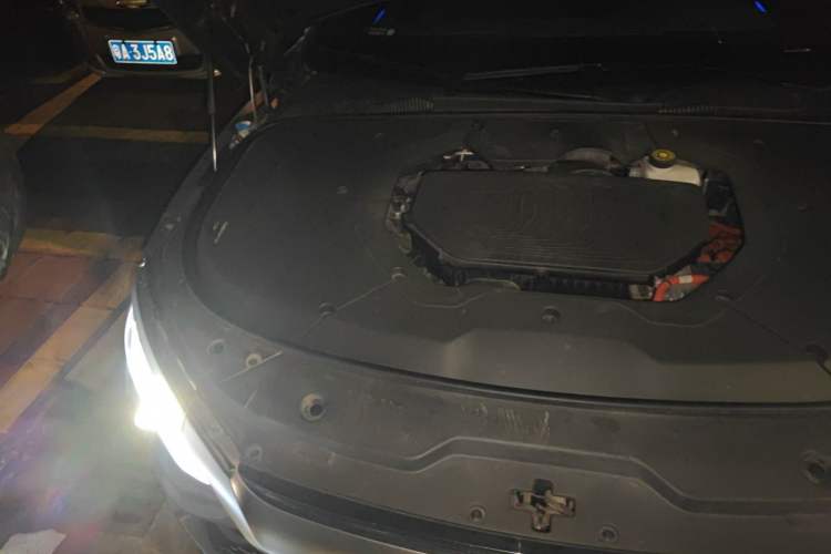 Used BYD Han 2020 DM Four-Wheel Drive Performance Edition Prestige Model Engine Bay Right