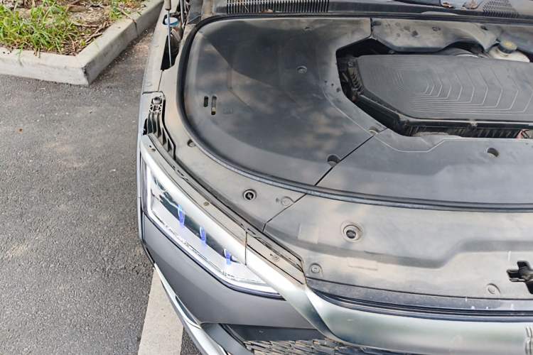 Used BYD Han 2020 DM Four-Wheel Drive Performance Edition Prestige Model Engine Bay Right