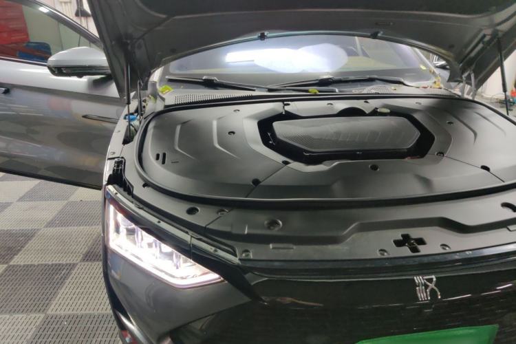 Used BYD Han 2020 DM Four-Wheel Drive Performance Edition Prestige Model Engine Bay Right