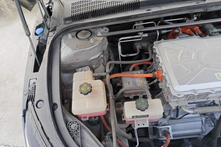 Used BYD Han 2020 EV Long-Range Luxury Model Engine Bay Right