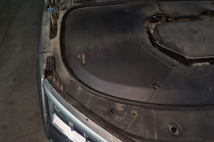 Used BYD Han 2020 DM Four-Wheel Drive Performance Edition Prestige Model Engine Bay Right