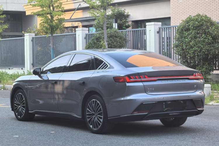 Used BYD Han 2020 EV Long-Range Luxury Model Exterior 3