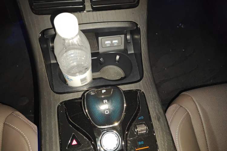 Used BYD Han 2020 DM Four-Wheel Drive Performance Edition Prestige Model Gear Lever