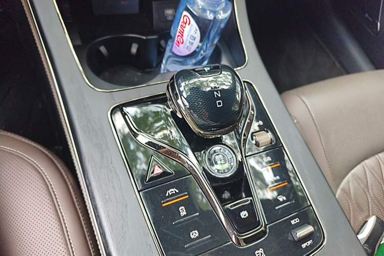 Used BYD Han 2020 DM Four-Wheel Drive Performance Edition Prestige Model Gear Lever