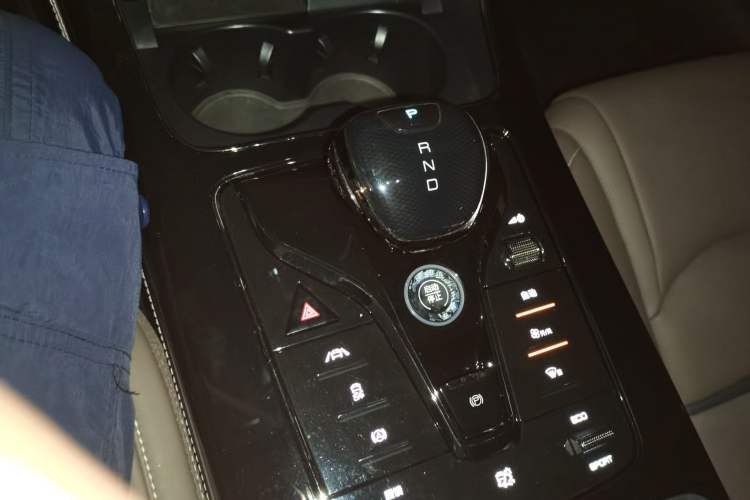 Used BYD Han 2020 EV Long-Range Luxury Model Gear Lever