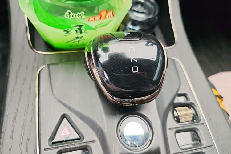 Used BYD Han 2020 DM Four-Wheel Drive Performance Edition Prestige Model Gear Lever