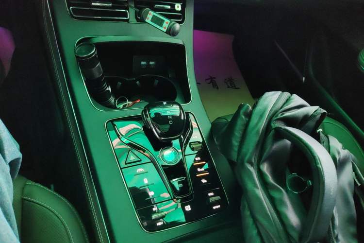 Used BYD Han 2020 DM Four-Wheel Drive Performance Edition Prestige Model Gear Lever