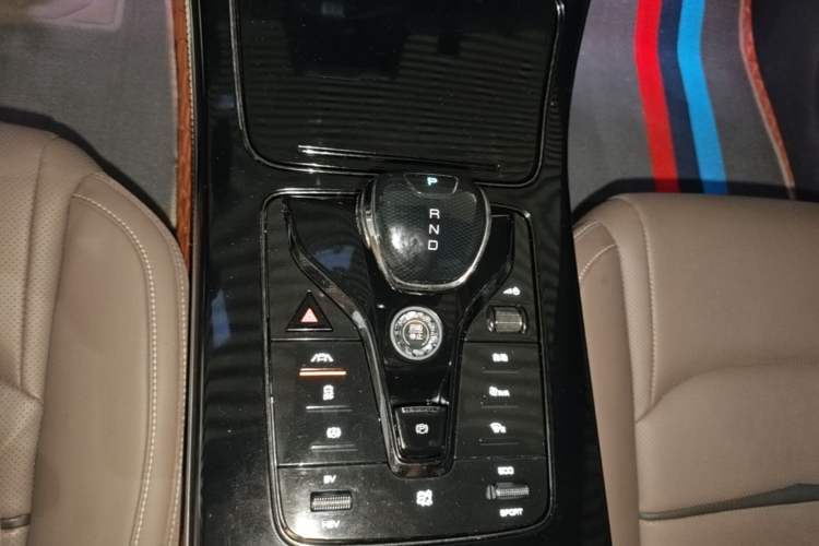 Used BYD Han 2020 DM Four-Wheel Drive Performance Edition Luxury Model Gear Lever
