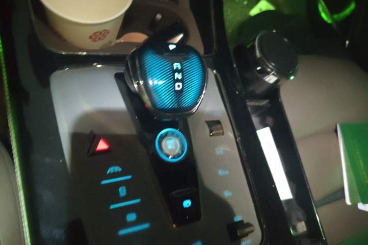 Used BYD Han 2020 DM Four-Wheel Drive Performance Edition Luxury Model Gear Lever