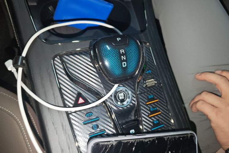 Used BYD Han 2020 DM Four-Wheel Drive Performance Edition Prestige Model Gear Lever