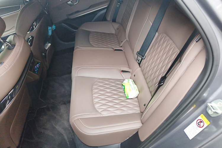 Used BYD Han 2020 DM Four-Wheel Drive Performance Edition Prestige Model Left Rear Seat
